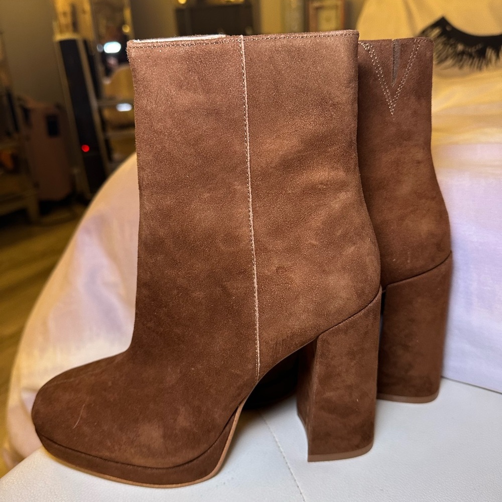 Steve Madden Main platform bootie